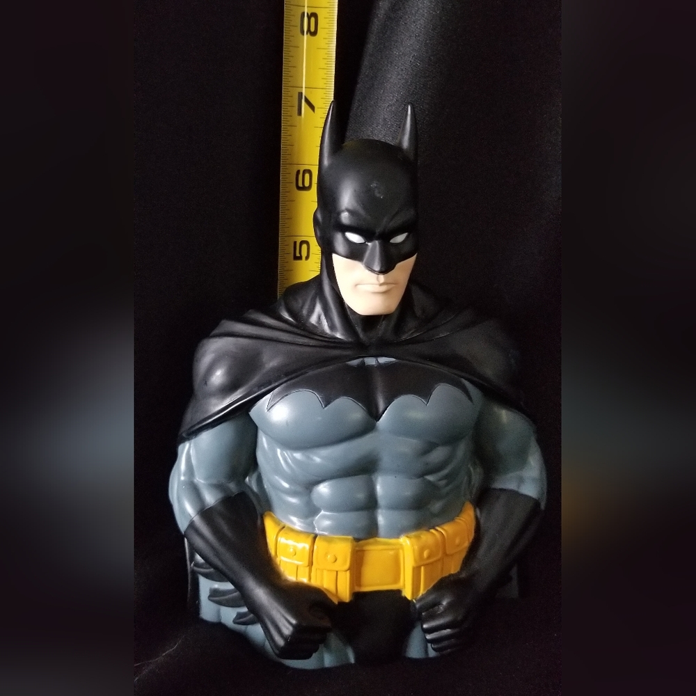 Batman Bank - Picture 6 of 7